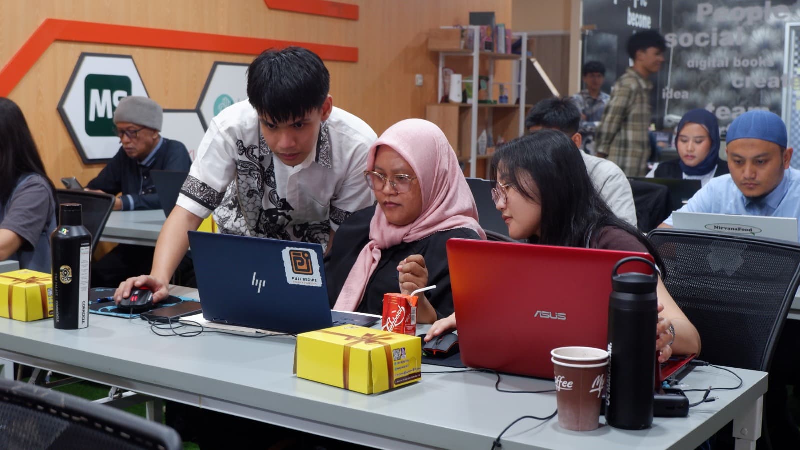 Telkom AI Connect Makassar Gandeng Skillforcuan, Latih 20 UMKM Strategi Influencer Marketing Berbasis AI