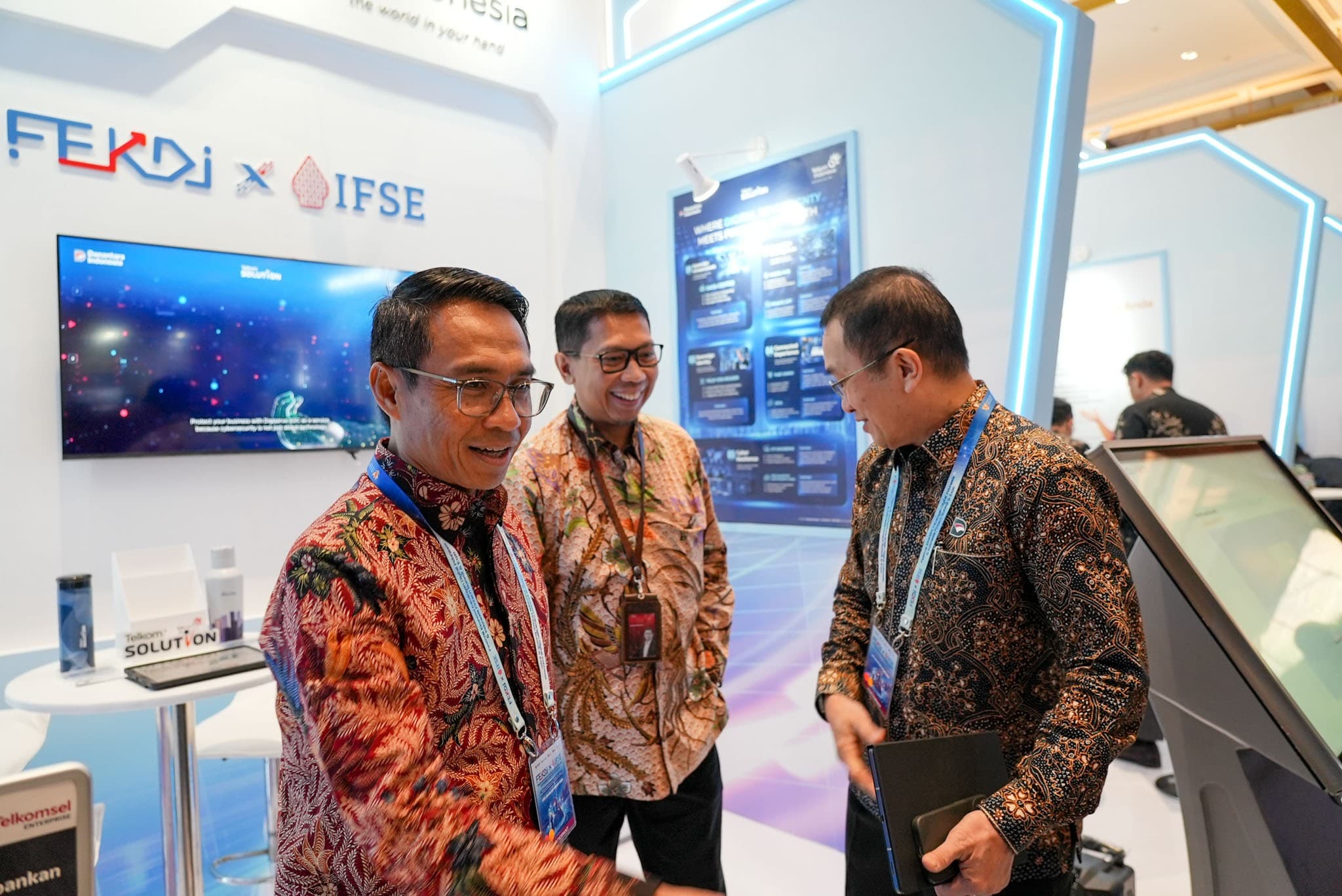 Telkom Perkuat Kedaulatan Digital dan Inklusi Keuangan Melalui Ekosistem Kecerdasan Buatan di Ajang FEKDI 2026